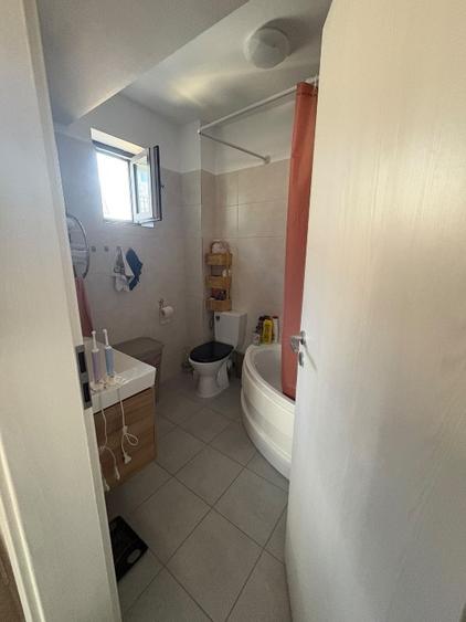 Titlu: Proprietar – 3 Camere Decomandat, 73 mp utili, Bloc 2021 cu Lift
