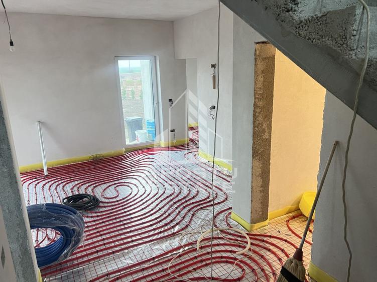 Casa individuala cu 5 camere, de vanzare, 653mp teren, in Sanandrei