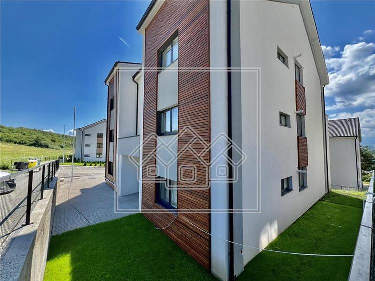 Studio modern, conf lux, aer conditionat, vila cu 2 etaje, balcon 7,6m