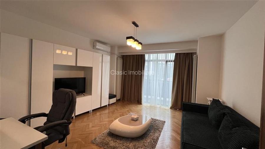 Inchiriere apartament 2 camere decomandate modern bloc nou Central zona Platinia