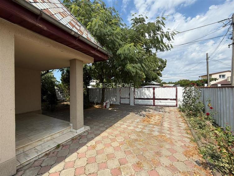 Casa  de vanzare in Golesti  cu 1.000mp teren - 2