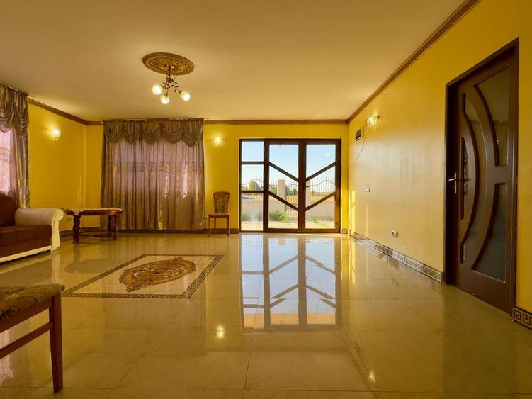 Casa Individuala Bacu | 200mp P+1 | 4 camere | Comision 0!
