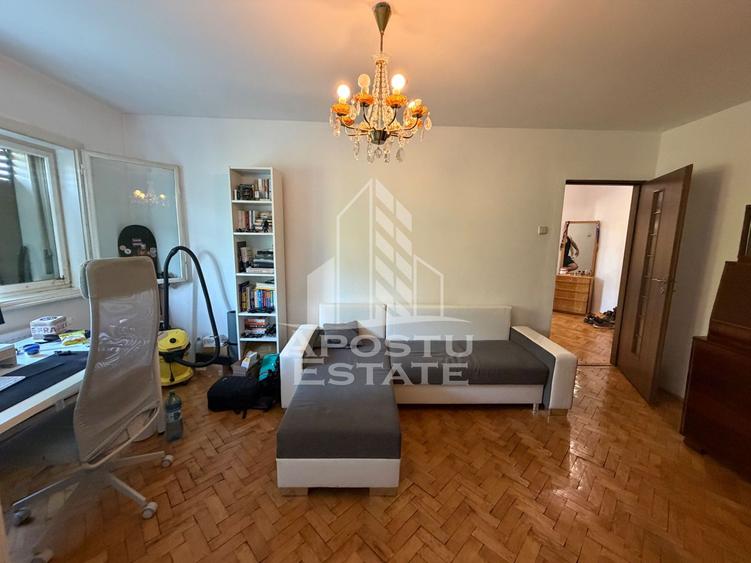 Apartament cu 2 camere de vanzare,decomandat ,Zona Aradului,Timisoara