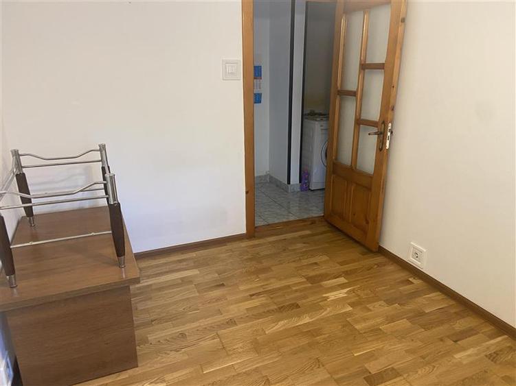 Apartament 3 camere Focsani ,zona strada Bucegi - Policlinica 2, etaj 1 3 , 2