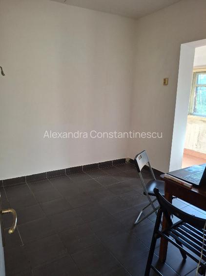 Apartament 4 camere, 2 dorm, sufragerie, birou, scara interioara, et.1 in vila  - 8