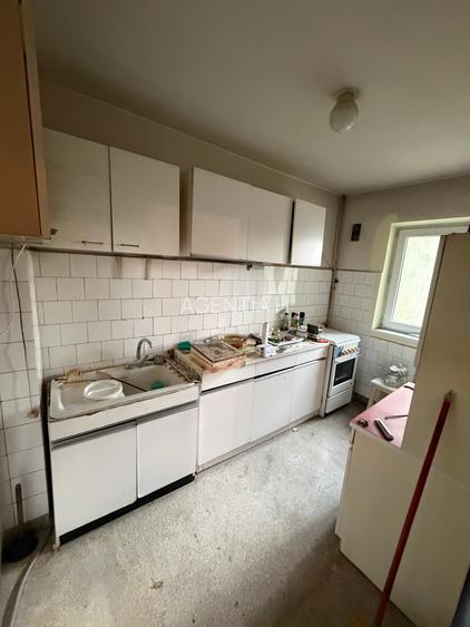 1 Mai,Apt 3 camere semidec., 2 gr sanitare,balcon, 80mp, bloc termoizolat, Garaj - 12