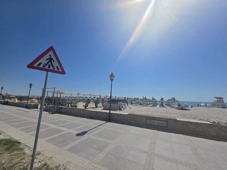 OCAZIE UNICĂ ÎN MAMAIA NORD – APARTAMENT LA PRIMA LINIE LA MARE – 95.900 €