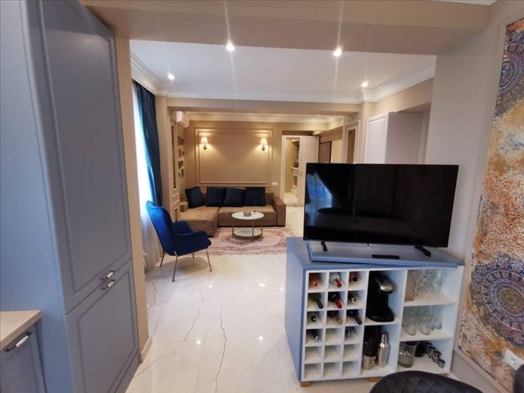 2cam Mamaia frontal lac, parcare, termen lung (12luni) cu decontare