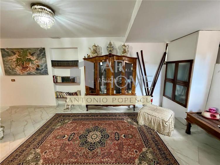 Casa 11 camere D+P,cu o arhitectura deosebita, ultracentral, Ploiesti. - 15