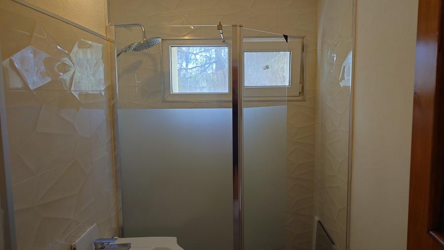 12000 de euro in renovari. Conditie excelenta.