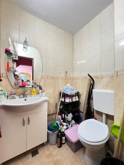 Apartament cu 4 camere, decomandat, 76 mp, zona Parcul Teilor