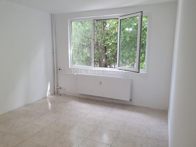Vanzare-2 camere- 1/4-Dr Taberei-V Oltului-bl 73-termopan-liber-82900E - 4