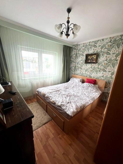 Apartament 4 camere, 86 mp, balcon, 2 băi, etaj intermediar, Manastur