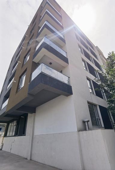 Tomis Plus apartament 2 camere bucatarie separata la cheie etaj 3