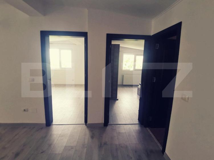 Oferta! Pachet de 2 hale la cheie si o casa, 1800 mp construiti!