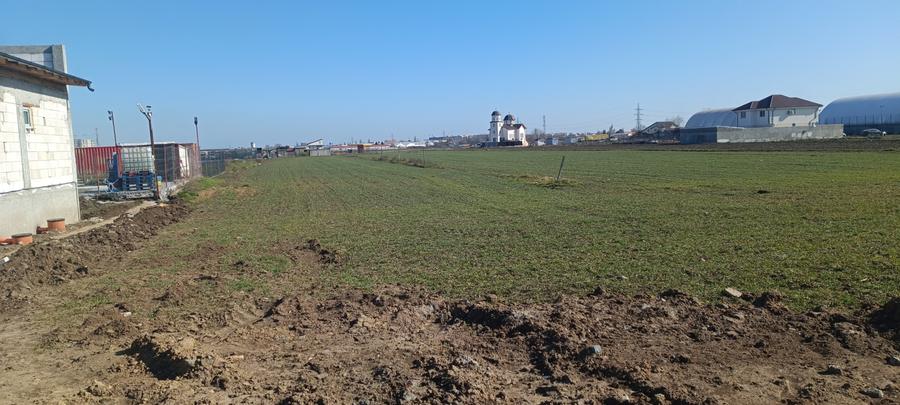 Teren intravilan 3000mp utilitati PUZ valabil locuinte spatii comerciale