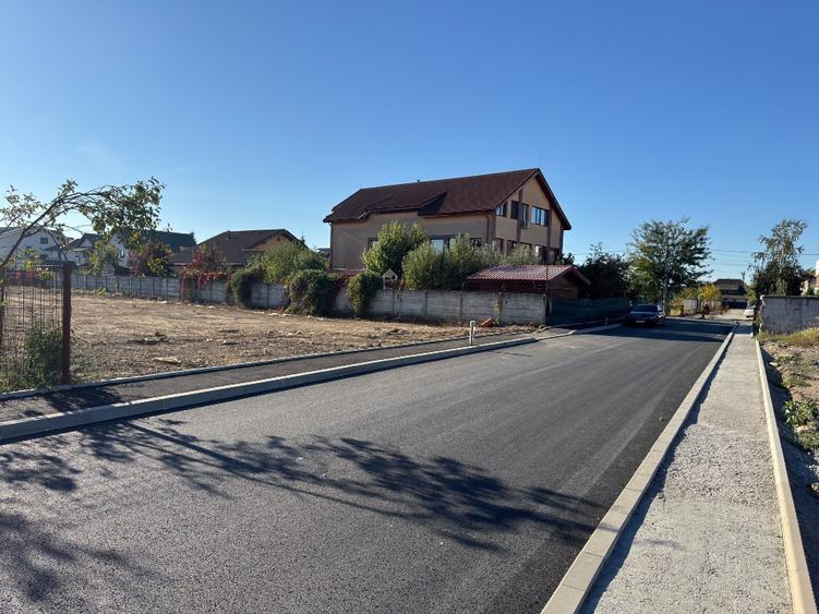 Teren de vânzare Voluntari Matei Millo 2000mp strada Macilor 10 - 500€/mp