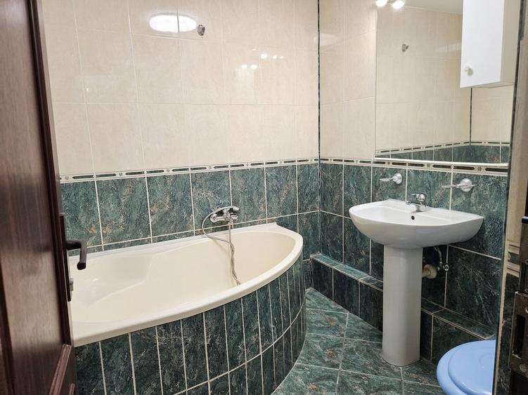 Apartament 3 camere decomandat pe Octavian Goga 23 bl. M106