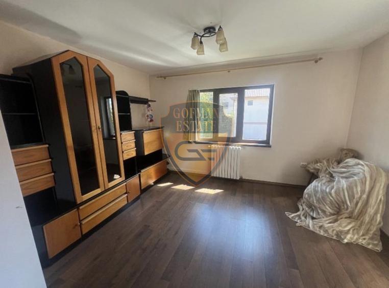 Casa P+1 Lazu 250mp teren 500mp garaj+ 3 parcari centrala gaz panouri solare