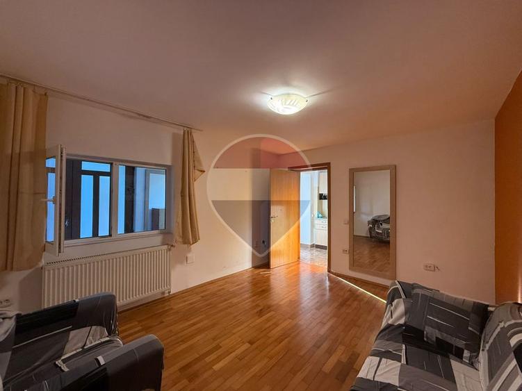 Spațiu comercial/birouri de inchiriat-100 mp Parter+Etaj, sector 3