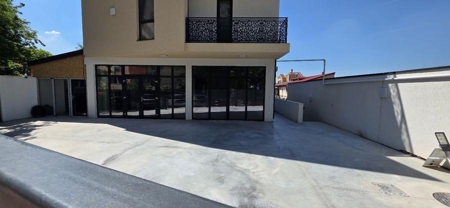 Salajan spatiu comercial 350 mp de inchiriat