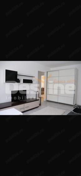 Inchiriez apartament cu 3 camere