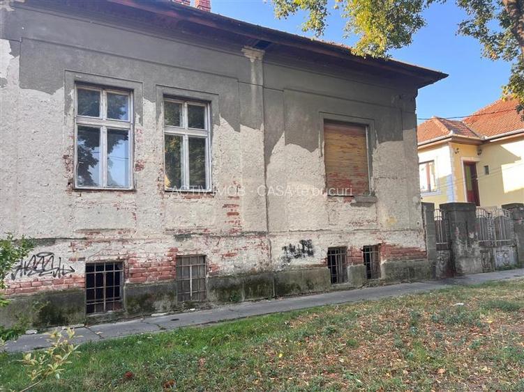 Timisoara, Vila Cu Teren Generos De 802 Mp. Zona Balcescu-Elisabetin - 3