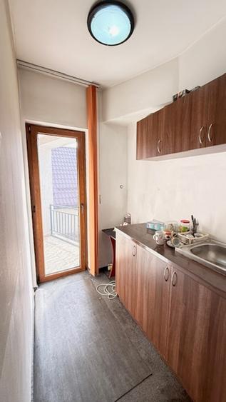 Zona Eminescu HALA 451 mp + caldire birouri 154 mp, teren 2000mp!
