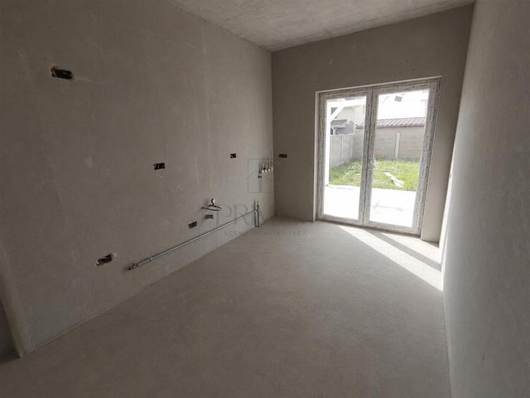Oportunitate - Duplex modern aproape de Timisoara - despartit prin baie