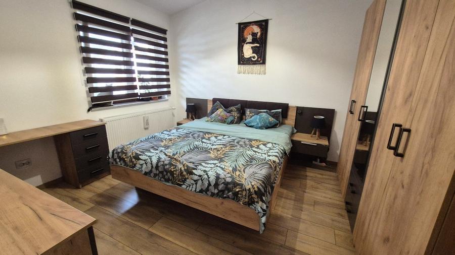Casă, 4 camere, Brașovul Vechi, terasă, 2 locuri de parcare - direct proprietar