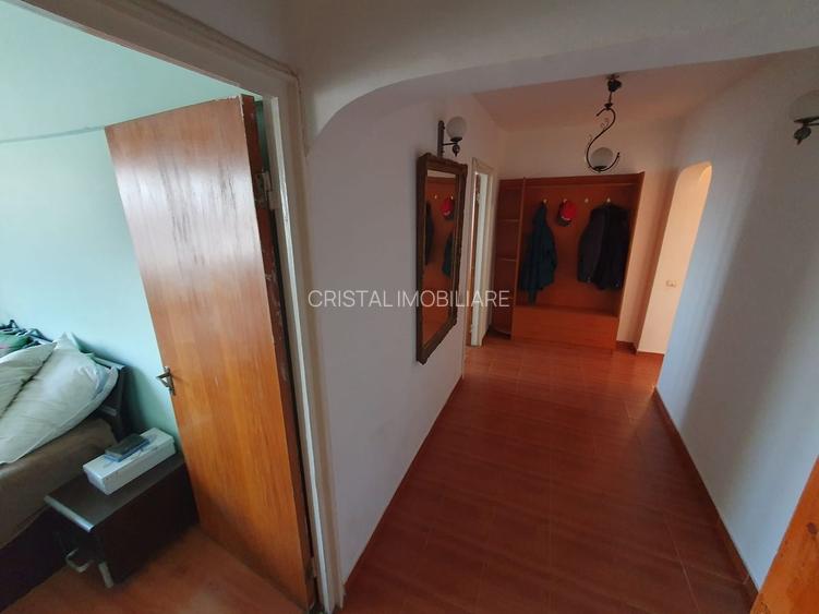Vanzare 4 camere decomandat, 79,86 mp, 2 balcoane, bloc anvelopat, Vergului - 3