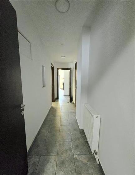 Eleganta interbelica : Apartament cu 6 camere si terasa, ideal pentru birouri sa