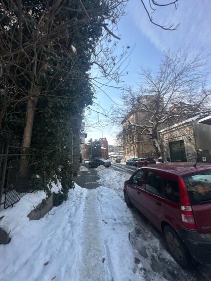Vilă interbelică de vânzare – vedere directă către Parcul Grădina Icoanei