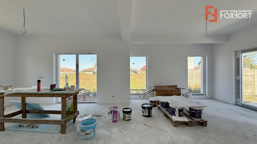Duplex cu 5 camere, teren de 365 mp - Sanandrei