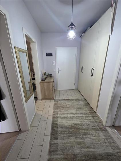 Apartament 2 camere, zona Avantgarden