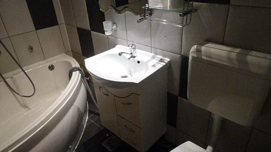 Inchiriez, apartament cu 2 camere in Deva, zona ultracentrala (Casa de Cultura)