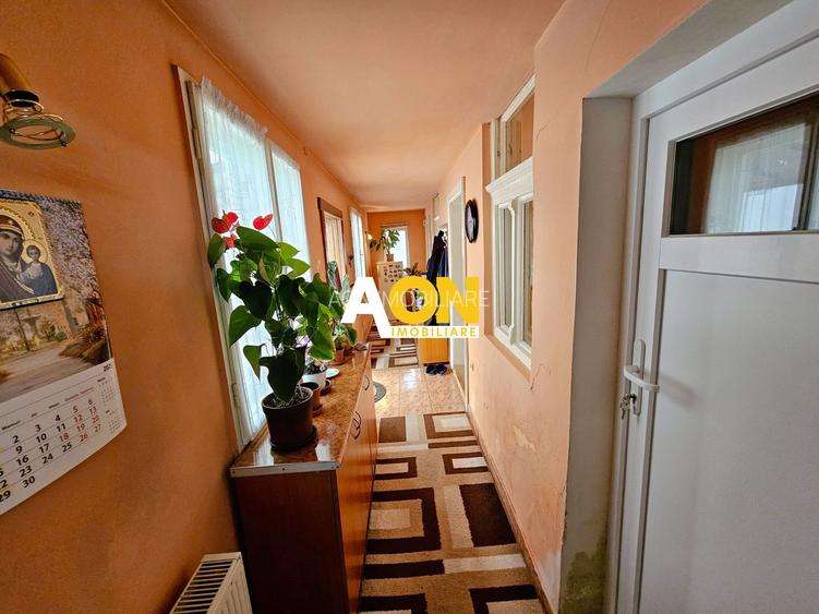 Casa 3 camere, 2 bai, mobilata, utilata, 645 mp teren, zona Lipoveni - 12