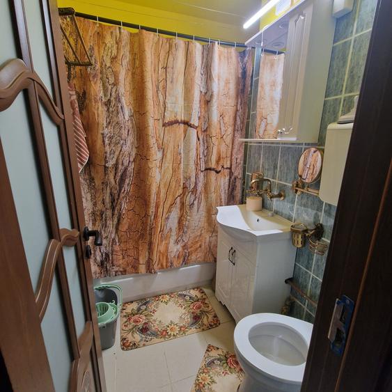 Nord,se vinde apartament semidecomandat ,doua camere ,pret 65000 euro negociabil