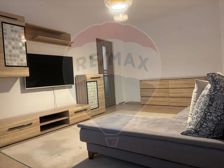 Apartament spațios cu 3 camere de închiriat – Baciu (zona Primăriei)