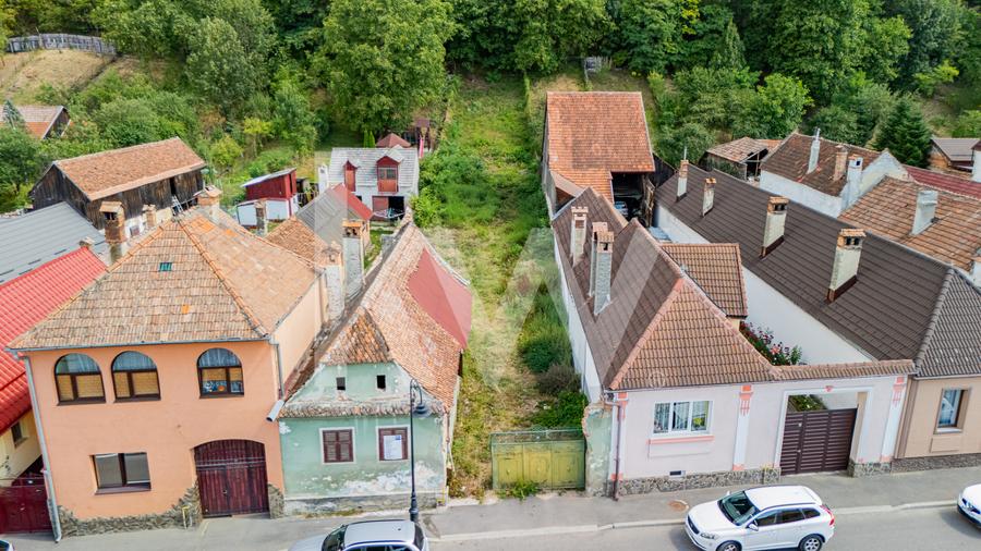 OPORTUNITATE rară!! Casa cu 896 mp teren cu proiect autorizat | Râșnov