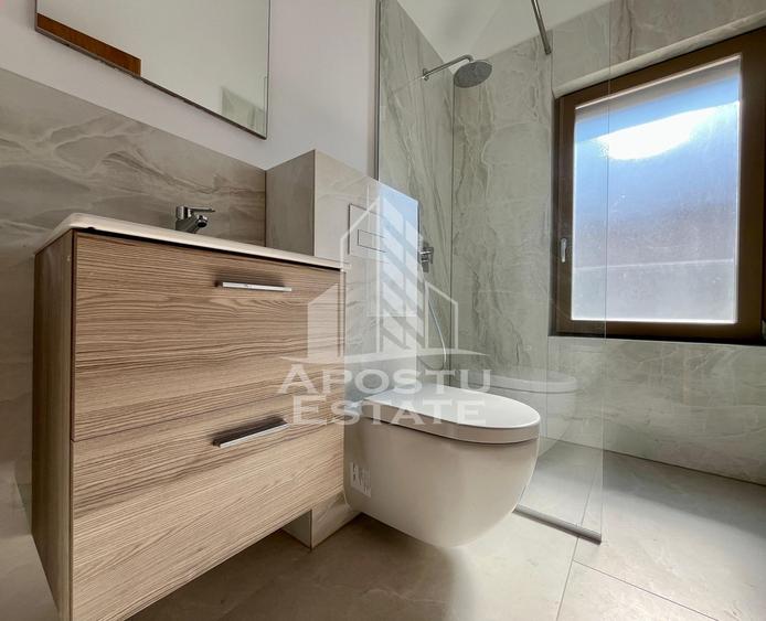 Casa Eco cu 4 camere, 3 bai, in Dumbravita