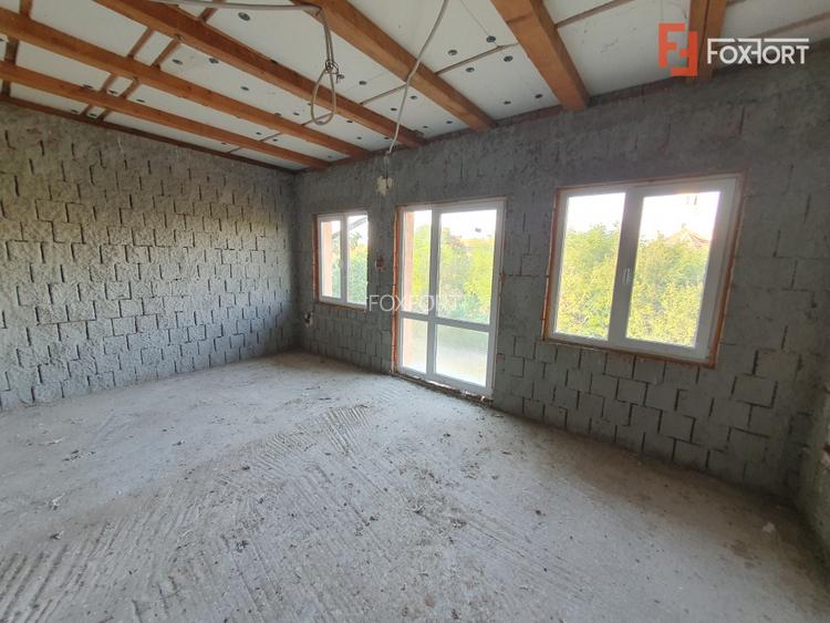 Casa individuala cu 5 camere si 2 bai, Central - Jebel - 18