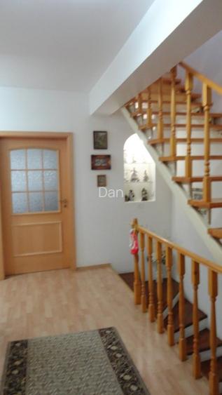 Casa tip vila cu spatiu comercial - 7