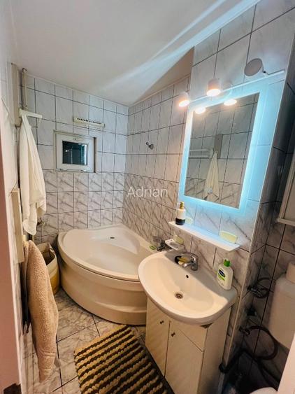 De inchiriat apartament cu 2 camere - 58 mp - Tractorul - 7
