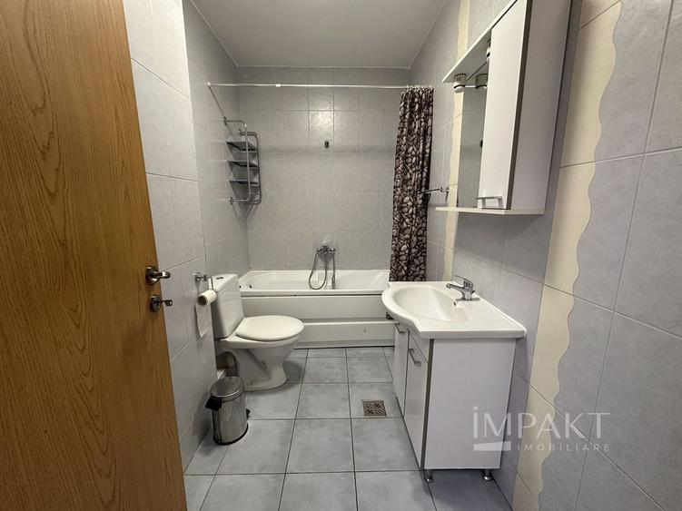 Apartament de inchiriat cu 3 camere,zona semicentrala!