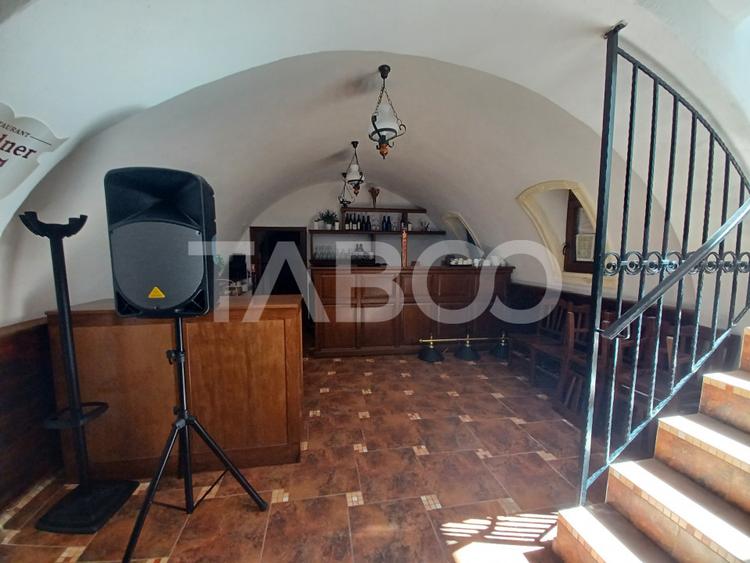 Piata Mare-Restaurant terasa si bar de inchiriat