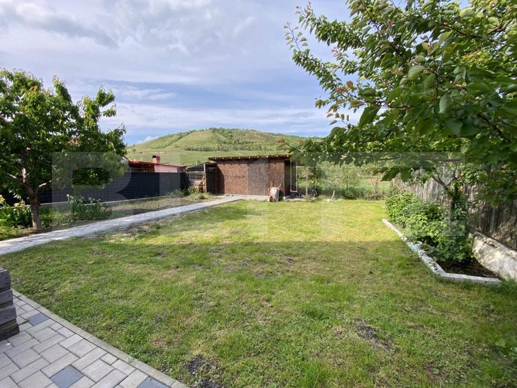 Casa compusa din 2 corpuri, 6 camere, 500 mp teren, Chinteni