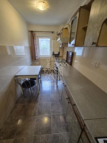 Apartament decomandat 2 camere 50 mp+2 balcoane-etaj 2-Zona Pompieri