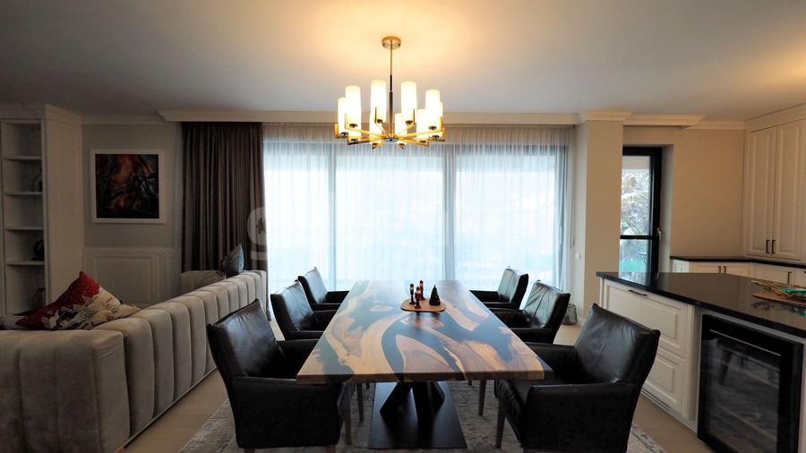 Apartament generos 5 camere | 3 bai | 2 terase | 208mp construiti