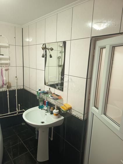 Casă P+1 + teren , Sector 4  | Centrală proprie |